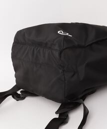 adidas（アディダス）の「プレミアム エッセンシャルズ ロール