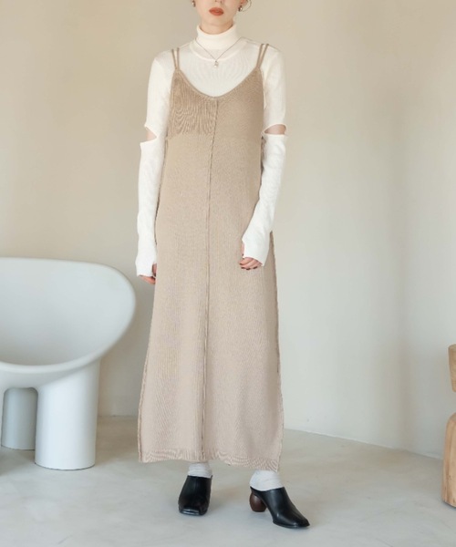 hinari(ヒナリ)の「ダブルストラップニットキャミワンピース(ワンピース・レディース・ベージュ/ブラック・SMALL/FREE)」の12枚目の写真