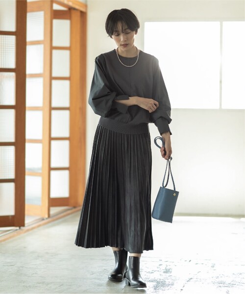 OPAQUE.CLIP（オペークドットクリップ）の「◆異素材ボリュームスリーブニットプルオーバー【洗濯機洗い可】（ニット/セーター・レディース・ブラック/チャコールグレー/ダークグリーン/ベージュ・40/36/38）」の12枚目の写真