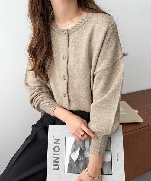 andme(アンドミー)の「【新色追加】クルーネック無地ボーダー長袖ニットカーディガン(カーディガン/ボレロ・レディース・ライトベージュ/ブルー系その他/ブラック/イエロー/クリーム/オレンジ/カーキ/グレー/レッド/ホワイト×ブラック/チャコールグレー/ブラウン系その他・M/L)」の19枚目の写真