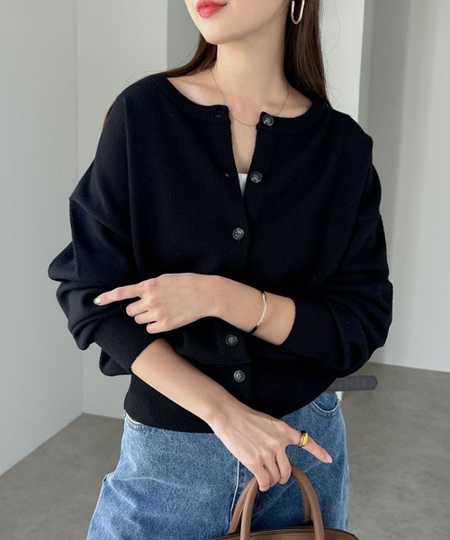 andme（アンドミー）の「【新色追加】クルーネック無地ボーダー長袖ニットカーディガン（カーディガン/ボレロ・レディース・ライトベージュ/ブルー系その他/ブラック/イエロー/クリーム/オレンジ/カーキ/グレー/レッド/ホワイト×ブラック/チャコールグレー/ブラウン系その他・M/L）」の15枚目の写真