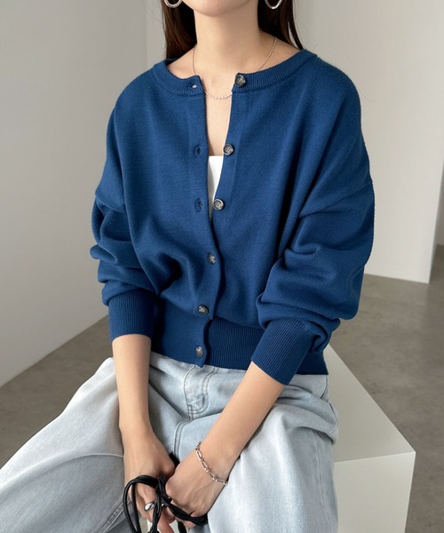 andme（アンドミー）の「【新色追加】クルーネック無地ボーダー長袖ニットカーディガン（カーディガン/ボレロ・レディース・ライトベージュ/ブルー系その他/ブラック/イエロー/クリーム/オレンジ/カーキ/グレー/レッド/ホワイト×ブラック/チャコールグレー/ブラウン系その他・M/L）」の22枚目の写真