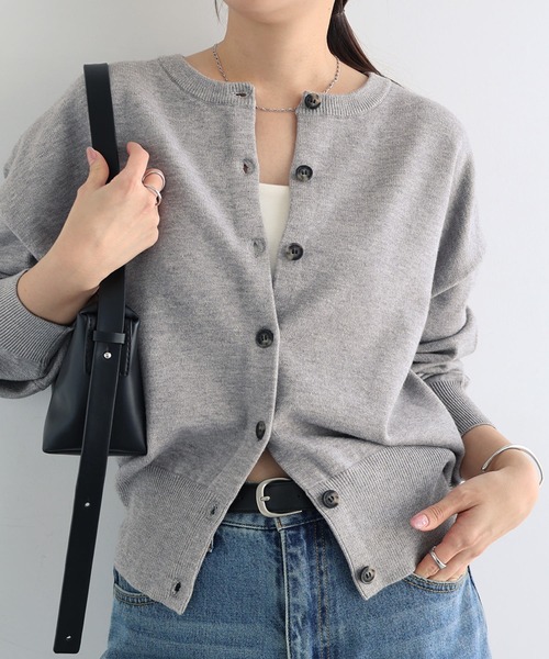 未使用に近い WOOLRICH カーディガン グレー イタリア製 ボーダー 未使用に近い WOOLRICH カーディガン グレー イタリア製 ボーダー