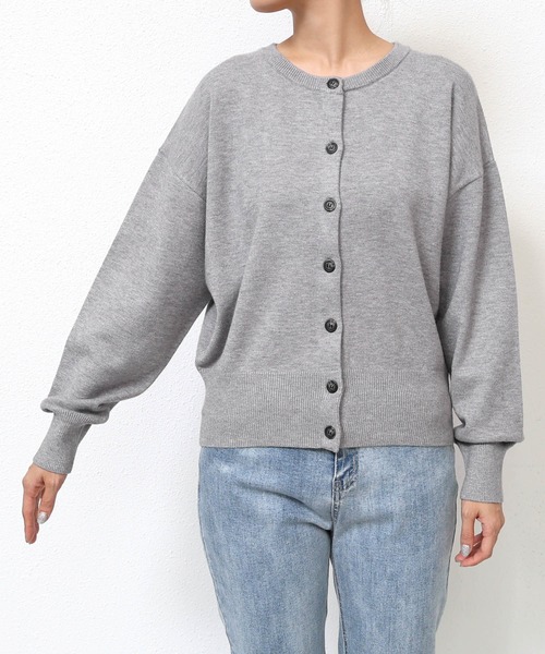 andme(アンドミー)の「【新色追加】クルーネック無地ボーダー長袖ニットカーディガン(カーディガン/ボレロ・レディース・ライトベージュ/ブルー系その他/ブラック/イエロー/クリーム/オレンジ/カーキ/グレー/レッド/ホワイト×ブラック/チャコールグレー/ブラウン系その他・M/L)」の20枚目の写真