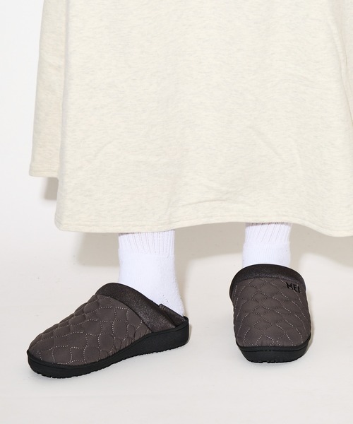 MEI(メイ)の「【 MEI / メイ 】レディース モックシューズ バブーシュ キルティング スリッポン MOC SHOES(スリッポン・レディース・ライトグレー/ベージュ/ブラック/ブラウン/グレー/ネイビー/オリーブドラブ・L/M/S/LARGE/MEDIUM/SMALL)」の12枚目の写真
