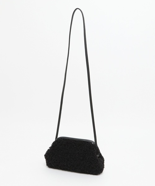 LAKOLE（ラコレ）の「2WAYボアクラッチBAG / 971093（クラッチバッグ・レディース・アイボリー/モカ/ブラック・FREE）」の5枚目の写真