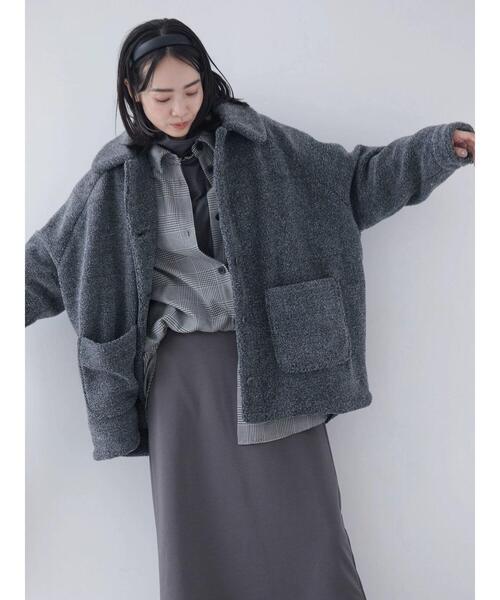 Green Parks(グリーンパークス)の「衿付きボアブルゾン(ブルゾン・レディース・チャコールグレー/アイボリー/ブルー・FREE)」の9枚目の写真