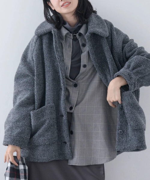 Green Parks(グリーンパークス)の「衿付きボアブルゾン(ブルゾン・レディース・チャコールグレー/アイボリー/ブルー・FREE)」の3枚目の写真