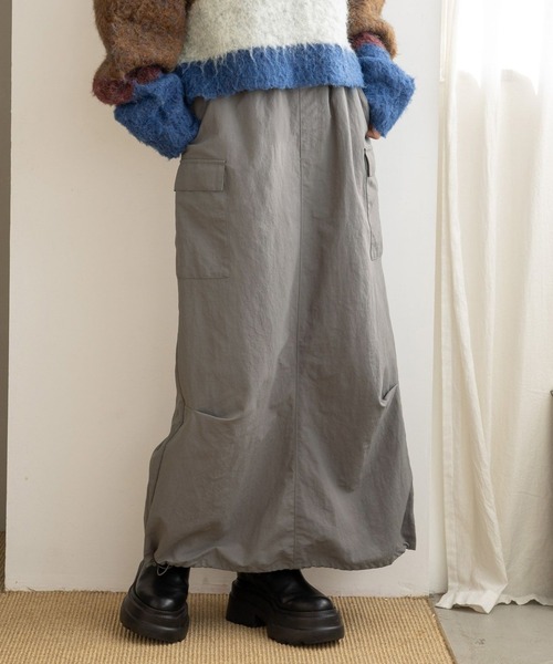 LOWRYS FARM(ローリーズファーム)の「ドロストカーゴスカート 990271(スカート・レディース・グレー/ホワイト/ブラック・FREE)」の1枚目の写真
