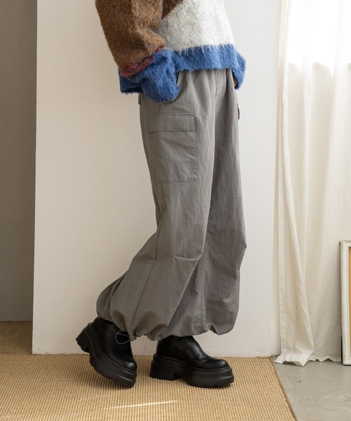 新品sale ローリーズファーム　カーゴスカート LOWRYS FARM（ローリーズファーム）の「ドロストカーゴスカート 990271