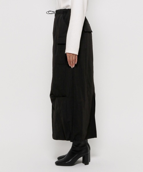 LOWRYS FARM(ローリーズファーム)の「ドロストカーゴスカート 990271(スカート・レディース・グレー/ホワイト/ブラック・FREE)」の5枚目の写真