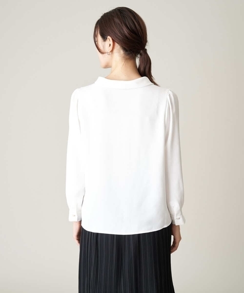 a.v.v(アーヴェヴェ)の「ラッフルボウタイブラウス(シャツ/ブラウス・レディース・ダークインディゴブルー/ホワイト・42/34/38/36/40)」の10枚目の写真