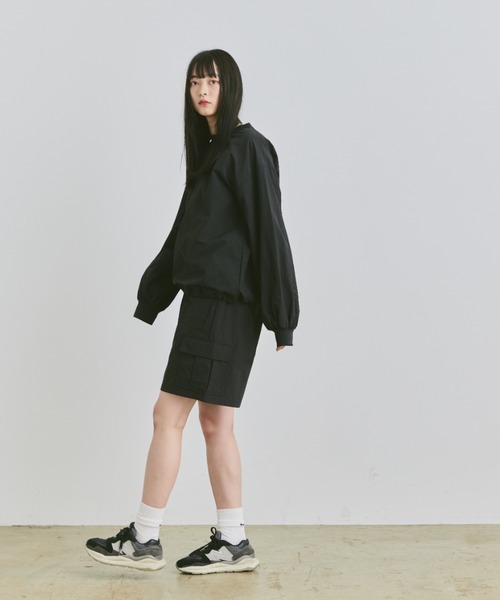 flaner(フラネ)の「Loose nylon cargo short pants / ルーズナイロンカーゴショートパンツ(カーゴパンツ・レディース・ブラック/ネイビー・LARGE/MEDIUM/SMALL)」の22枚目の写真