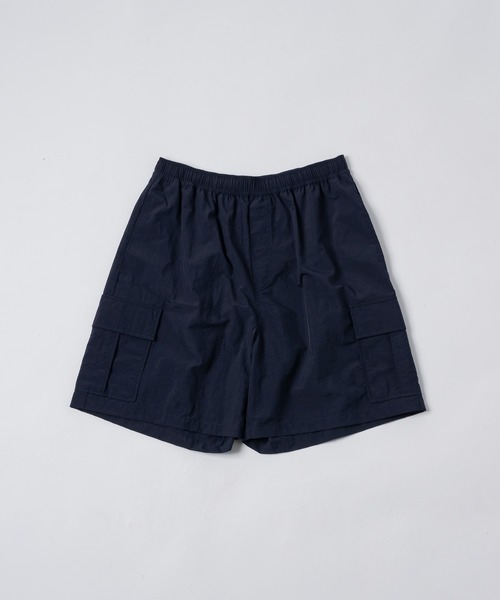 flaner(フラネ)の「Loose nylon cargo short pants / ルーズナイロンカーゴショートパンツ(カーゴパンツ・レディース・ブラック/ネイビー・LARGE/MEDIUM/SMALL)」の9枚目の写真