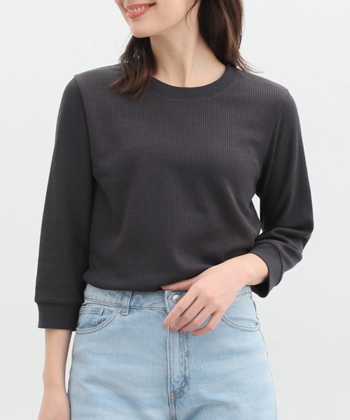 Honeys（ハニーズ）の「７分袖ワッフルクルーネックＴシャツ（Tシャツ/カットソー・レディース・ピンク/ホワイト系その他/スミクロ/ホワイト×ネイビー/ミント/ベージュ/アイボリー/ホワイト×ブルー・S/M/L/LL）」の6枚目の写真