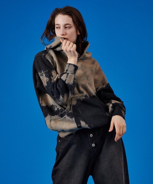WISH FOR EVER（ウィッシュフォーエバー）の「BLEACH PULLOVER HOODIE /ブリーチプルオーバーフーディ（パーカー・メンズ・ブラウン/ブラック・MEDIUM/LARGE）」の9枚目の写真