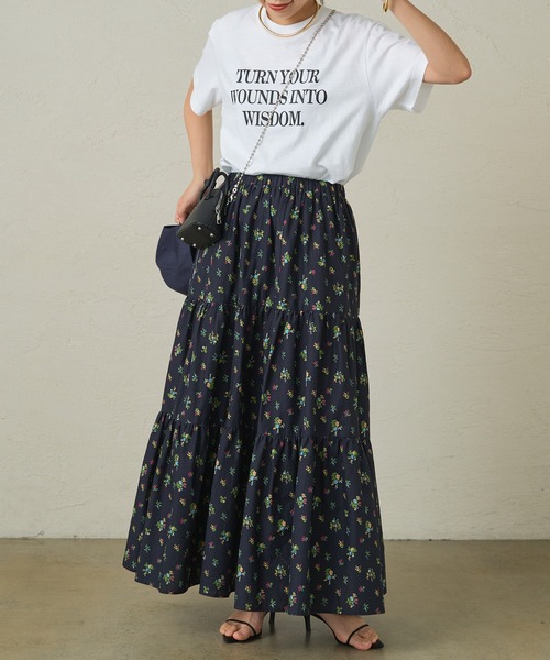LOUNGEDRESS(ラウンジドレス)の「WISDOMロゴT(Tシャツ/カットソー・レディース・オフホワイト/チャコールグレー/レッド・FREE)」の4枚目の写真