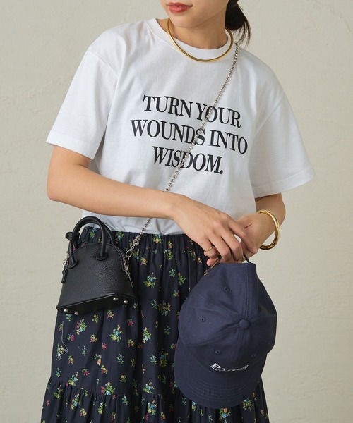 LOUNGEDRESS(ラウンジドレス)の「WISDOMロゴT(Tシャツ/カットソー・レディース・オフホワイト/チャコールグレー/レッド・FREE)」の11枚目の写真