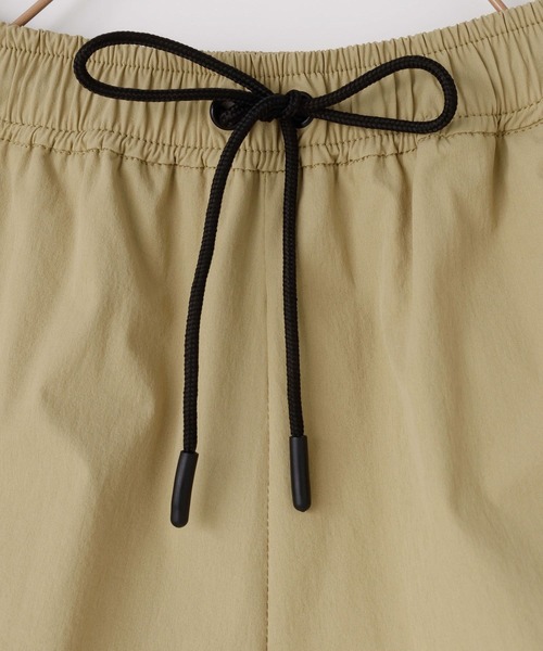 LOWRYS FARM（ローリーズファーム）の「キノウナイロンテーパード　 996993（その他パンツ・キッズ・ベージュ/ブラック/ネイビー・150cm/140cm/130cm/120cm/110cm）」の4枚目の写真