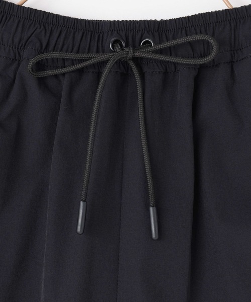 LOWRYS FARM（ローリーズファーム）の「キノウナイロンテーパード　 996993（その他パンツ・キッズ・ベージュ/ブラック/ネイビー・150cm/140cm/130cm/120cm/110cm）」の5枚目の写真