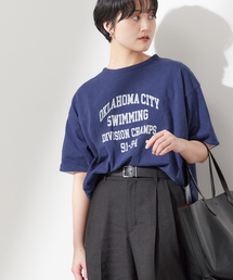 journal standard L'essage（ジャーナルスタンダードレサージュ）の「【ST.JOHNS 3RD CLUB】OKLAHOMA CITY x SWIM：Tシャツ（Tシャツ/カットソー・レディース）」