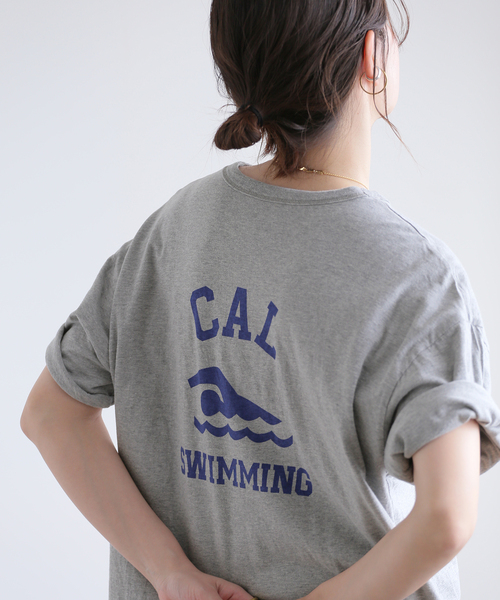 journal standard L'essage（ジャーナルスタンダードレサージュ）の「【ST.JOHNS 3RD CLUB】OKLAHOMA CITY x SWIM：Tシャツ（Tシャツ/カットソー・レディース・ネイビー/チャコールグレー・FREE）」の6枚目の写真