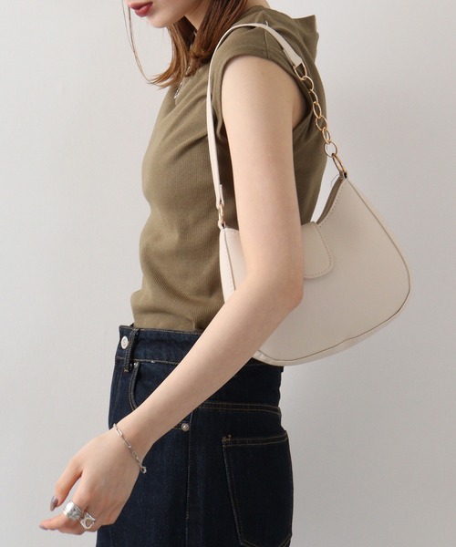 atONE（アットワン）の「atONE Vネックリブノースリーブ（Tシャツ/カットソー・レディース・カーキ/ベージュ/杢グレー/ブラック/オフホワイト・4L～5L/M-L/LL～3L）」の22枚目の写真