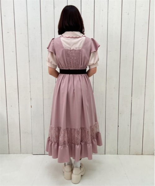 axes femme POETIQUE（アクシーズファムポエティック）の「ストロベリー刺繍ワンピース（ワンピース・レディース・ピンク/クリーム/ブラック・MEDIUM）」の6枚目の写真