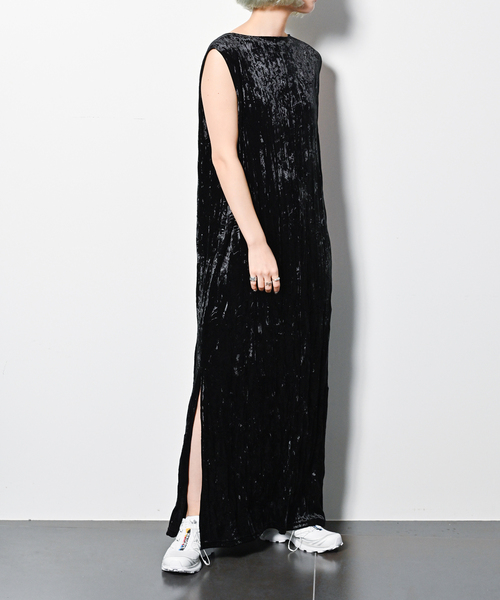 CITYSHOP（シティーショップ）の「CRUSH VELVET LEAN DRESS