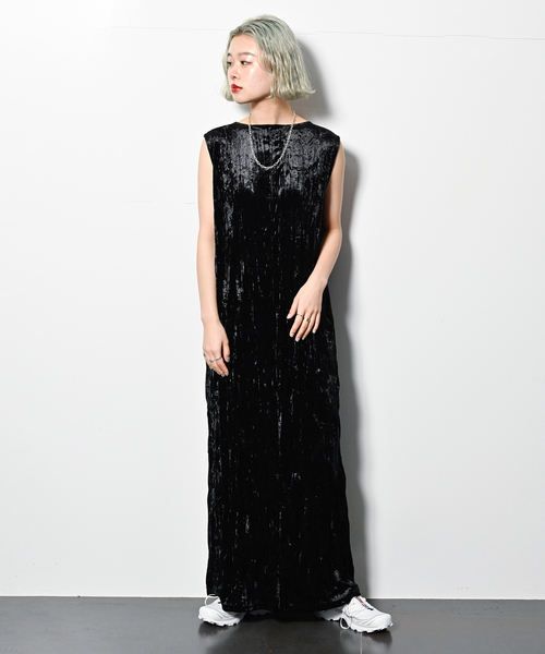 CITYSHOP（シティーショップ）の「CRUSH VELVET LEAN DRESS