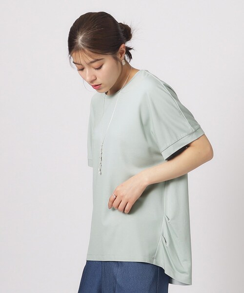 SHOO・LA・RUE(シューラルー)の「◆【UV/体型カバー】インもアウトも楽しめる とろみ 裾タックトップス(Tシャツ/カットソー・レディース・ホワイト/グリーン系/イエロー/ブラック/グレー系2/ブラック系2・00)」の5枚目の写真