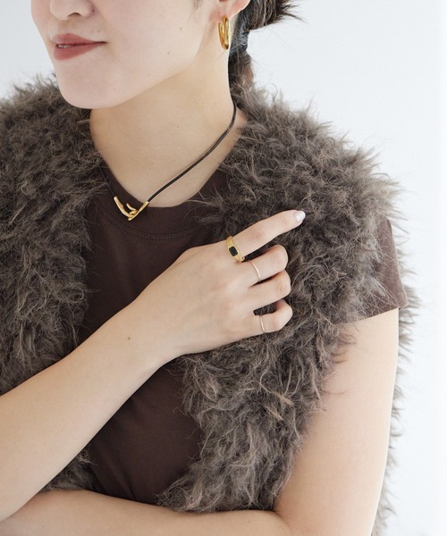 ear PAPILLONNER（イアパピヨネ）の「《インフルエンサーuchida企画》ステンレス/ジルコニアリング（リング・レディース・シルバー/ゴールド/ゴールド系その他/シルバー系その他・12）」の7枚目の写真