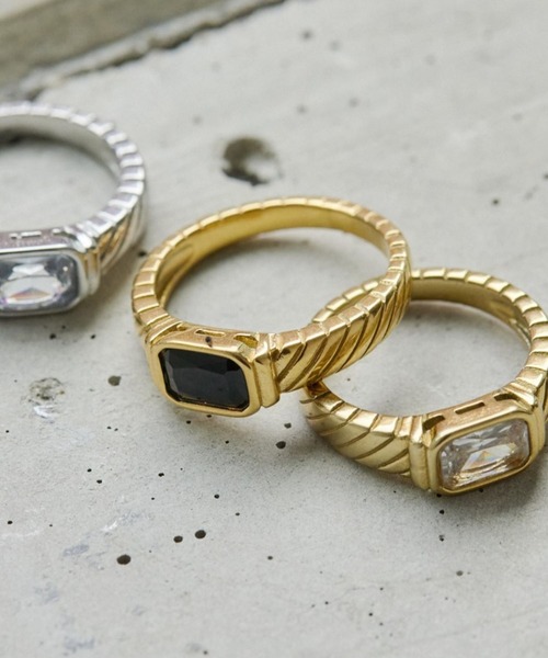 ear PAPILLONNER（イアパピヨネ）の「《インフルエンサーuchida企画》ステンレス/ジルコニアリング（リング・レディース・シルバー/ゴールド/ゴールド系その他/シルバー系その他・12）」の6枚目の写真