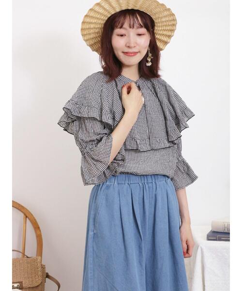 Samansa Mos2(サマンサ モスモス)の「ビッグカラー袖フリルブラウス(シャツ/ブラウス・レディース・オフホワイト/グリーン/ブラック・F)」の2枚目の写真