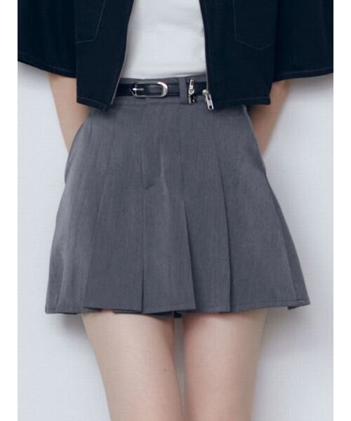 EMODA（エモダ）の「チャームベルトプリーツスカート（スカート・レディース・グレー/ブラウン/ブラック・MEDIUM/SMALL）」の13枚目の写真