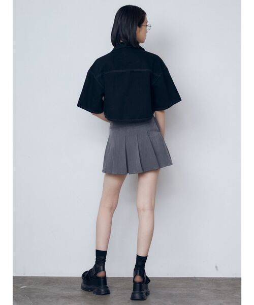 EMODA（エモダ）の「チャームベルトプリーツスカート（スカート・レディース・グレー/ブラウン/ブラック・MEDIUM/SMALL）」の17枚目の写真