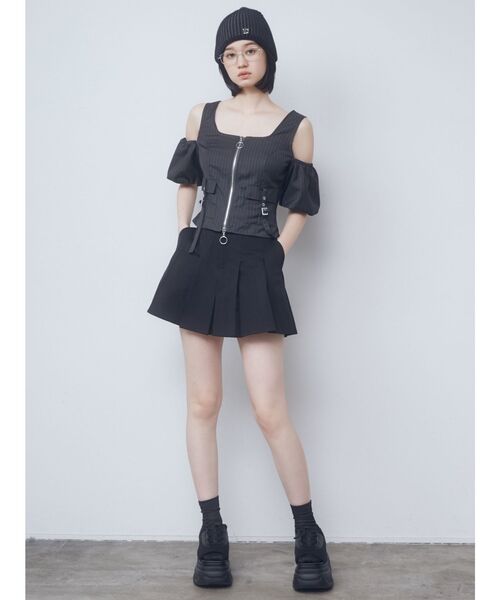 EMODA（エモダ）の「チャームベルトプリーツスカート（スカート・レディース・グレー/ブラウン/ブラック・MEDIUM/SMALL）」の21枚目の写真