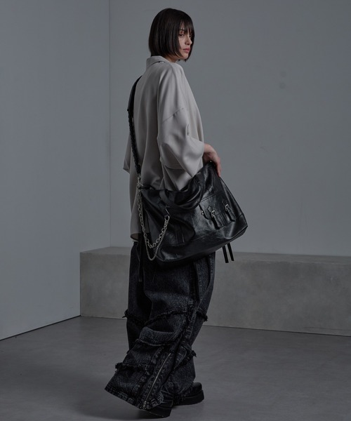 cussil（クシル）の「2025Ver【cussil/クシル】2WAYダブルチェーンPUマルチフェイスショルダーバッグ/トート（ショルダーバッグ・メンズ・ブラック・FREE）」の16枚目の写真