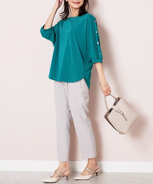 BELLUNA PLUS(ベルーナ)の「ラメ調肩ボタンデザインプルオーバー(Tシャツ/カットソー・レディース・エメラルド/イエロー/ブラック・MEDIUM/X-LARGE/LARGE)」の16枚目の写真