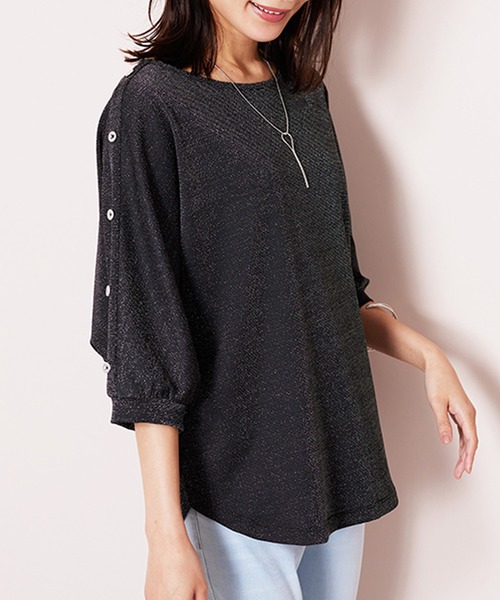 BELLUNA PLUS(ベルーナ)の「ラメ調肩ボタンデザインプルオーバー(Tシャツ/カットソー・レディース・エメラルド/イエロー/ブラック・MEDIUM/X-LARGE/LARGE)」の8枚目の写真