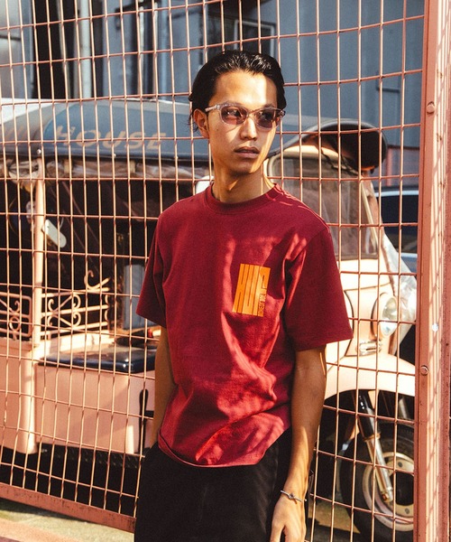 BIG BLOCK TEE / HUF ハフ ヘビーウェイト プリント Tシャツ(Tシャツ/カットソー)|HUF(ハフ) BIG BLOCK TEE / HUF ハフ ヘビーウェイト プリント Tシャツ(Tシャツ/カットソー)|HUF(ハフ)