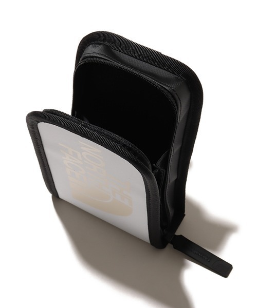 THE NORTH FACE（ザノースフェイス）の「THE NORTH FACE BC Utility Pocket / ザ・ノース・フェイス BC ユーティリティー ポケット（コインケース・メンズ・ベージュ/ミント/イエロー/ブルー/タイガーカモ/レッド/グリーン/ホワイト/ブラック・FREE）」の19枚目の写真