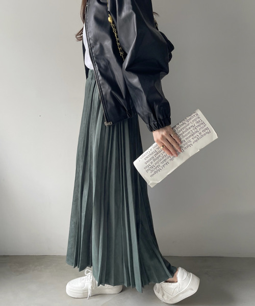 Ada.(エイダ)の「ウエストゴムで楽ちん♪ ポンチ スウェード プリーツ ロングスカート(スカート・レディース・アイボリー/グリーン/ボルドー/ダークグレー・FREE)」の3枚目の写真