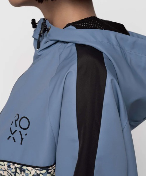 ROXY（ロキシー）の「HEALING TIME JACKET/ロキシー撥水加工ナイロンジャケット（ブルゾン・レディース・ブルー/マルチ/ブラック・LARGE/MEDIUM/SMALL）」の17枚目の写真