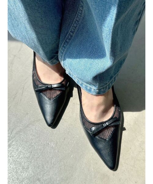 RESEXXY（リゼクシー）の「シアーポイントパンプス（パンプス・レディース・アイボリー/ブラック/その他1・SMALL/MEDIUM/LARGE）」の3枚目の写真