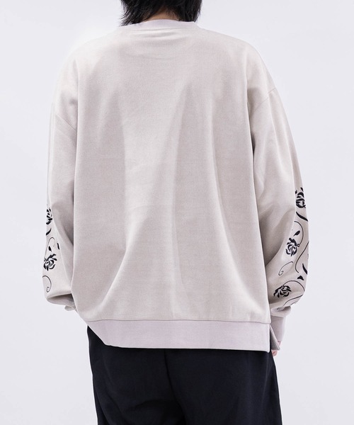 Naive magic（ナイーブマジック）の「【a】カットスウェード アームフラワーエンブロイダリー クルーネック スウェット（スウェット・メンズ・チャコールグレー/ブルー/グレイッシュベージュ/ブルーグレー/ミント/ライトグレー・MEDIUM/LARGE）」の15枚目の写真