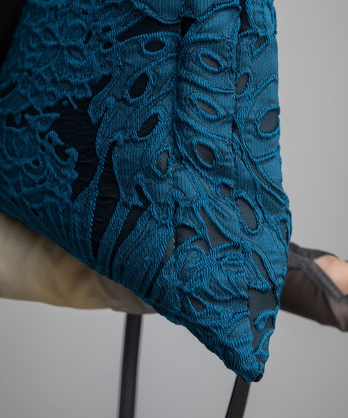 VACANCY（ヴァカンシー）の「ジャガードスクエアトートバッグ（トートバッグ・レディース・ボルドー/シルバー/ブルー・FREE）」の9枚目の写真