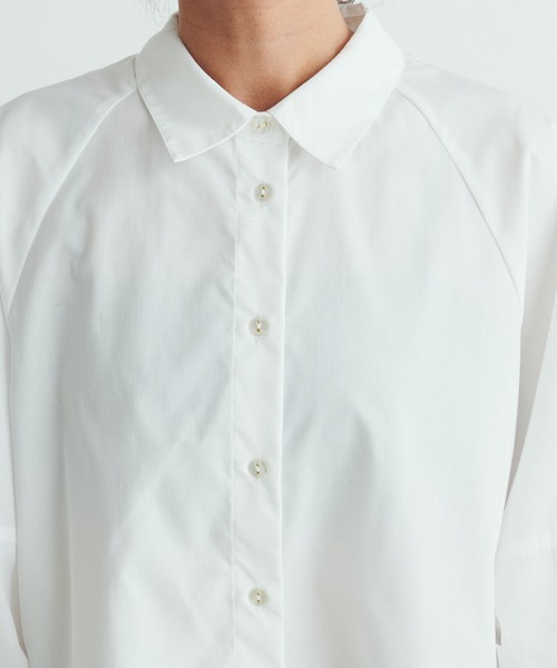 LARUTA(ラルータ)の「【LARUTA】クロップド丈シャツ(シャツ/ブラウス・レディース・ネイビー/オフホワイト/サックスブルー・FREE)」の5枚目の写真