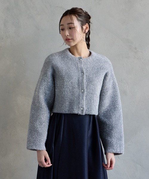 AIMER（エメ）の「ラメシャギーニットパールボタンカーディガン（カーディガン/ボレロ・レディース・ブラック/シルバー/ベージュ/アイボリー・MEDIUM）」の14枚目の写真