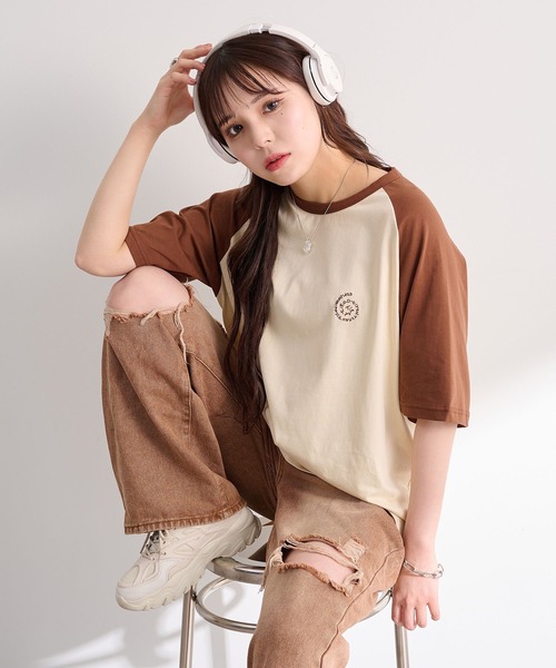 favclo.（ファブクロ）の「Color Block Big Logo Tee / カラーブロック ビッグロゴTシャツ（Tシャツ/カットソー・レディース・オフホワイト/グレー・FREE）」の16枚目の写真